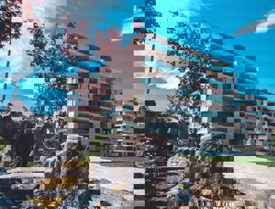 Le centre des Jardins de la Pâla et son jardin zen.