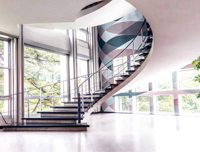 Le célèbre escalier de la Direction